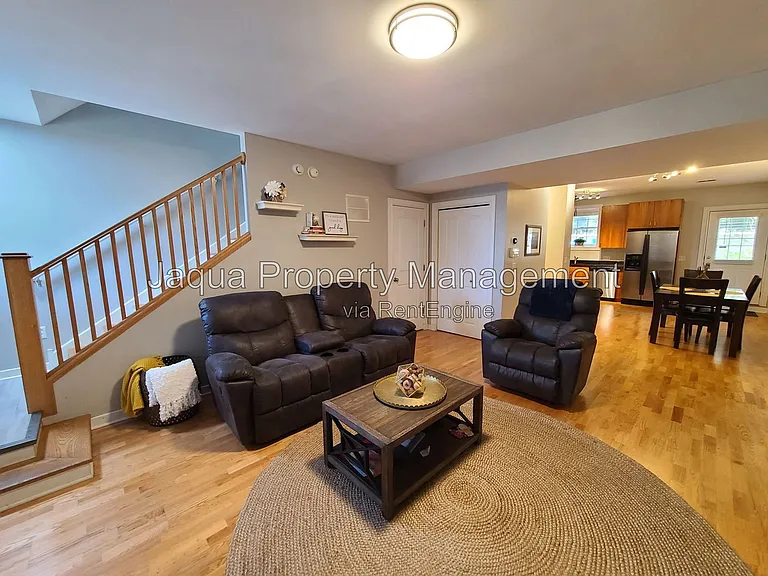 1117 Broad St #T5 — Photo 3