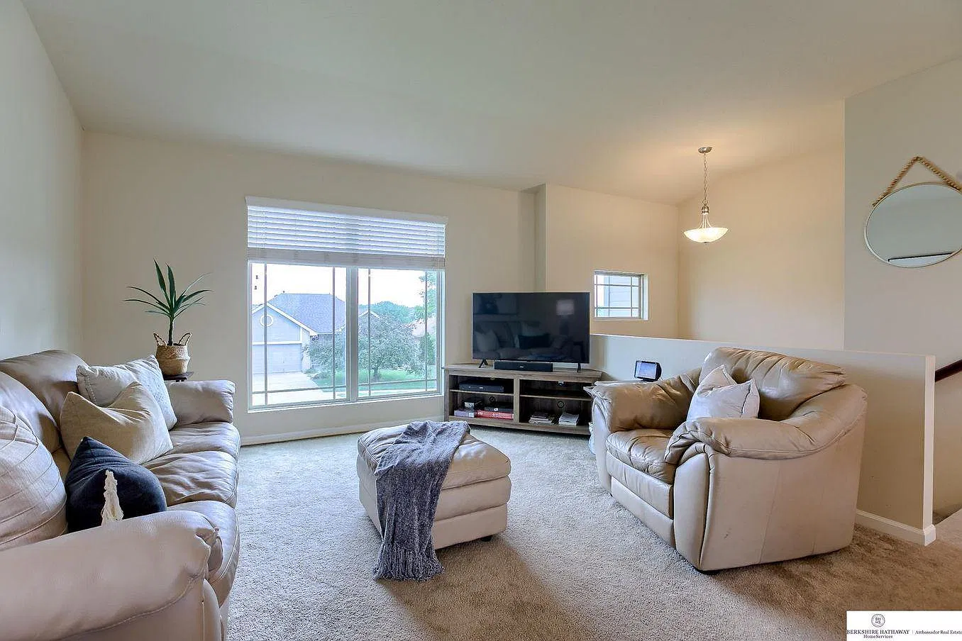3 bed, 1516 sqft, $1,950 — Photo 3