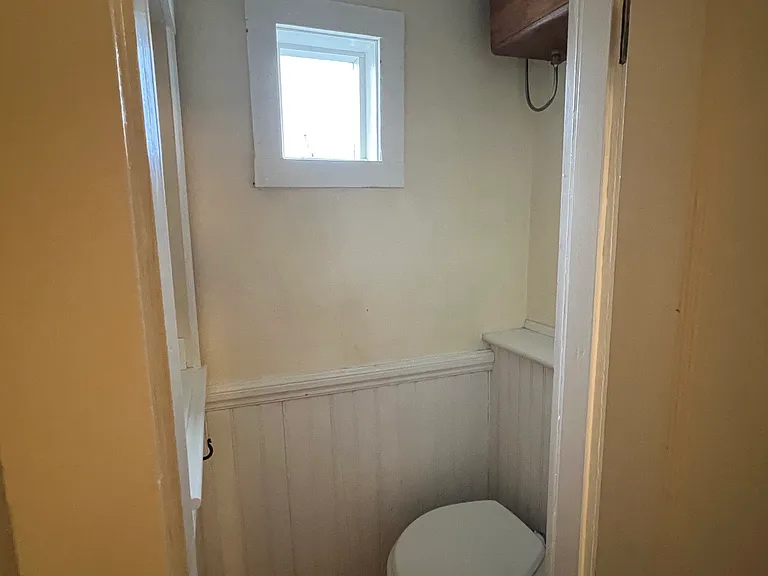 292 Cedar St — Photo 8