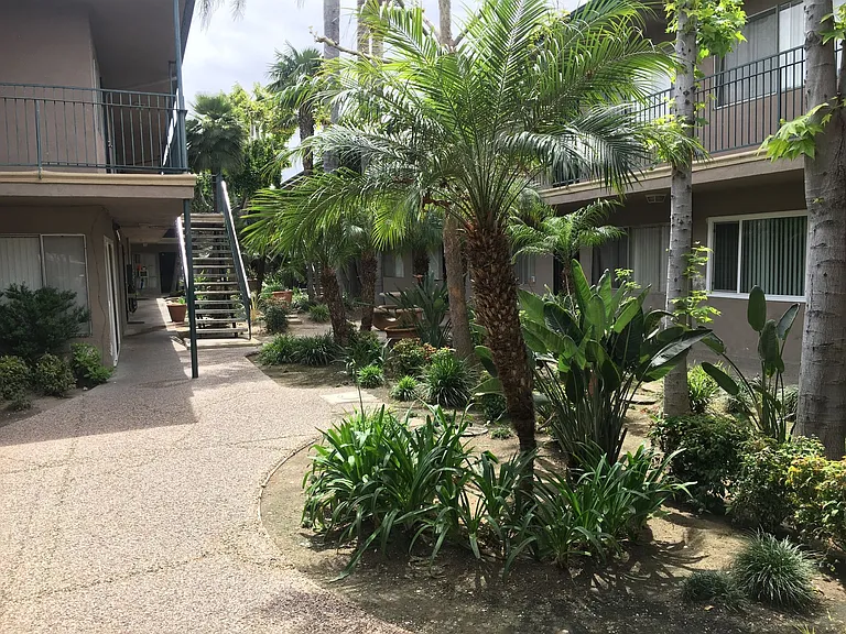 Lakewood Landing Apartments — Photo 11