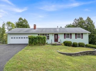 584 Leon Dr, Endicott, NY 13760