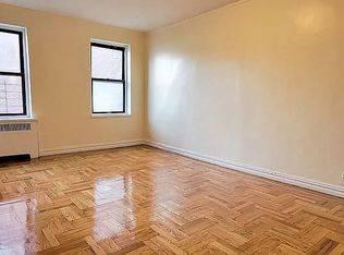 219 Echo Pl #2A, Bronx, NY 10457