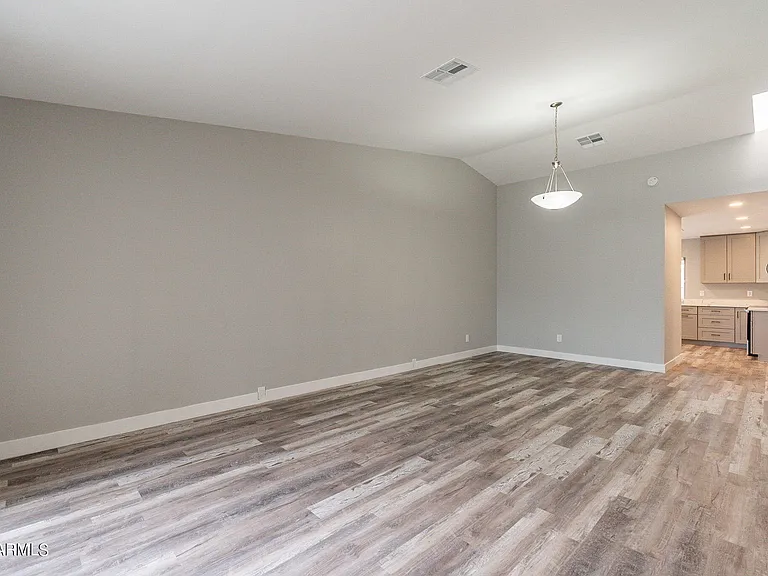 2318 E Lupine Ave — Photo 7