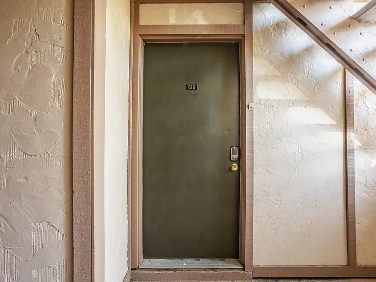 Polo Run Apartments — Photo 47