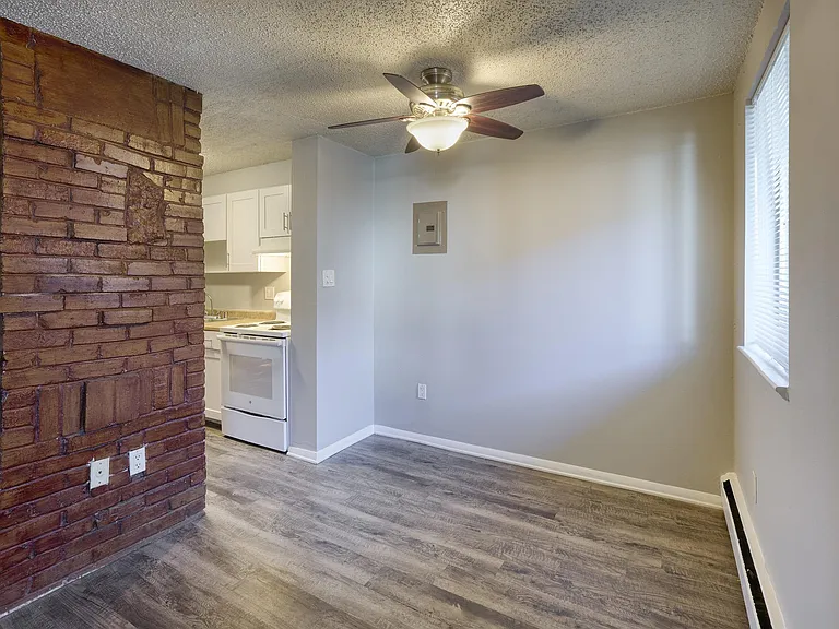 Abrigo Apartments — Photo 9