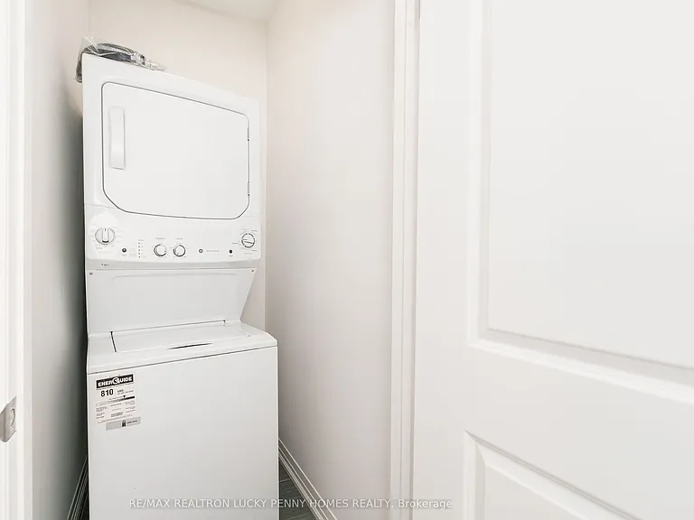 123 Schmeltzer Cres — Photo 23