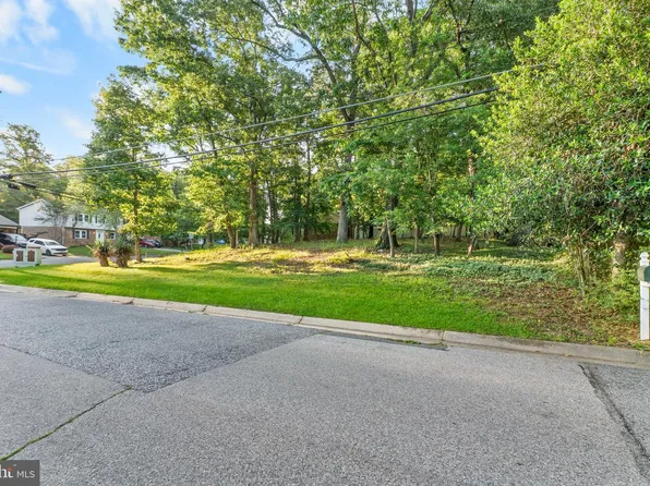 600 Kings Ln, Fort Washington, MD 20744