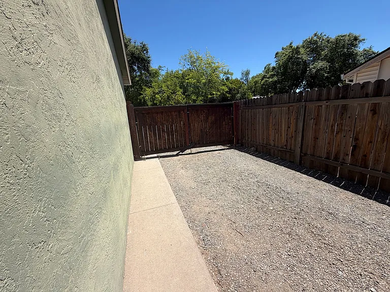 5633 Beech Ave — Photo 25