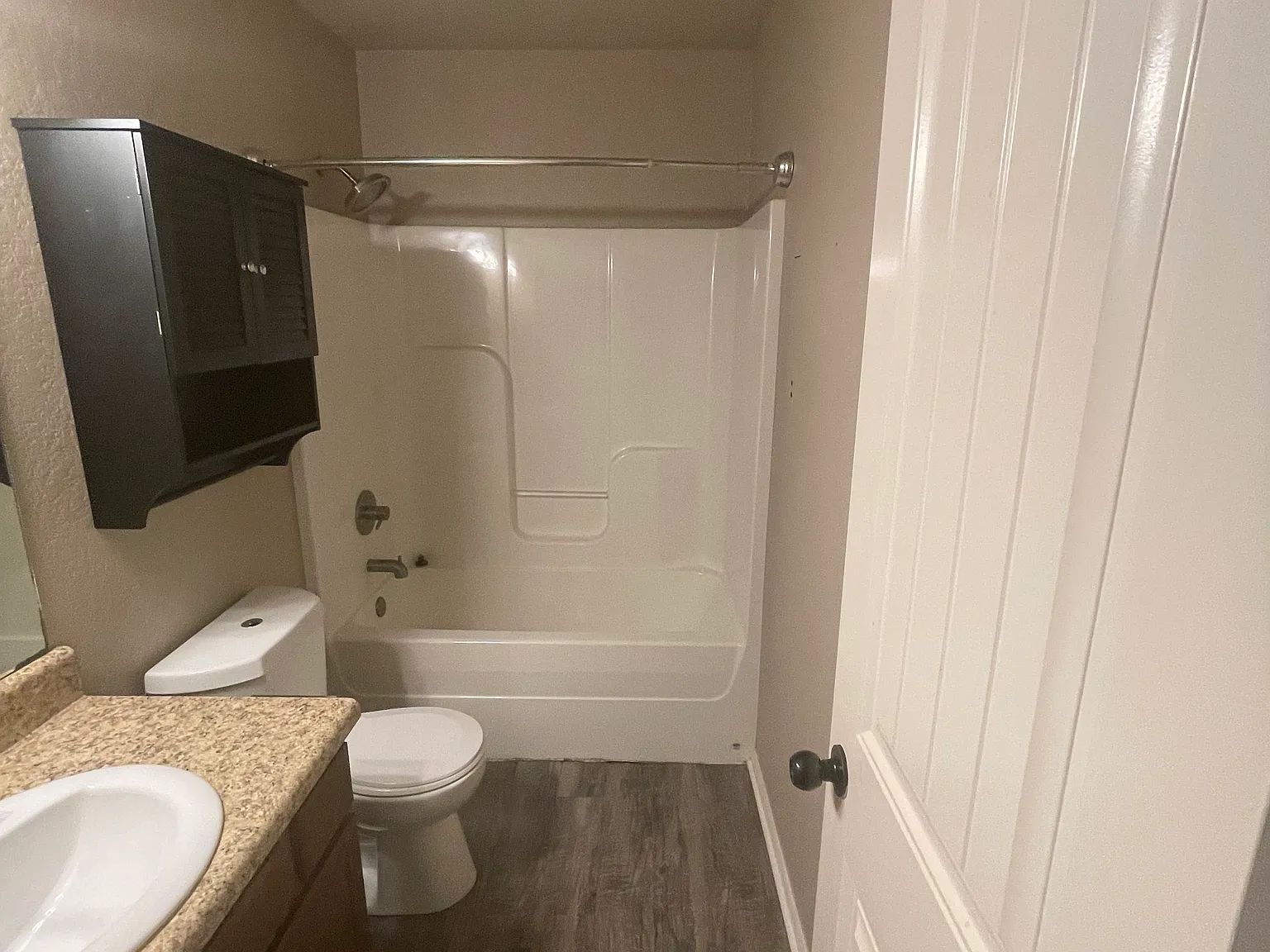 3 bed, 1404 sqft, $1,650 — Photo 2