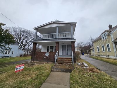9711 Aetna Rd, Cleveland, OH, 44105