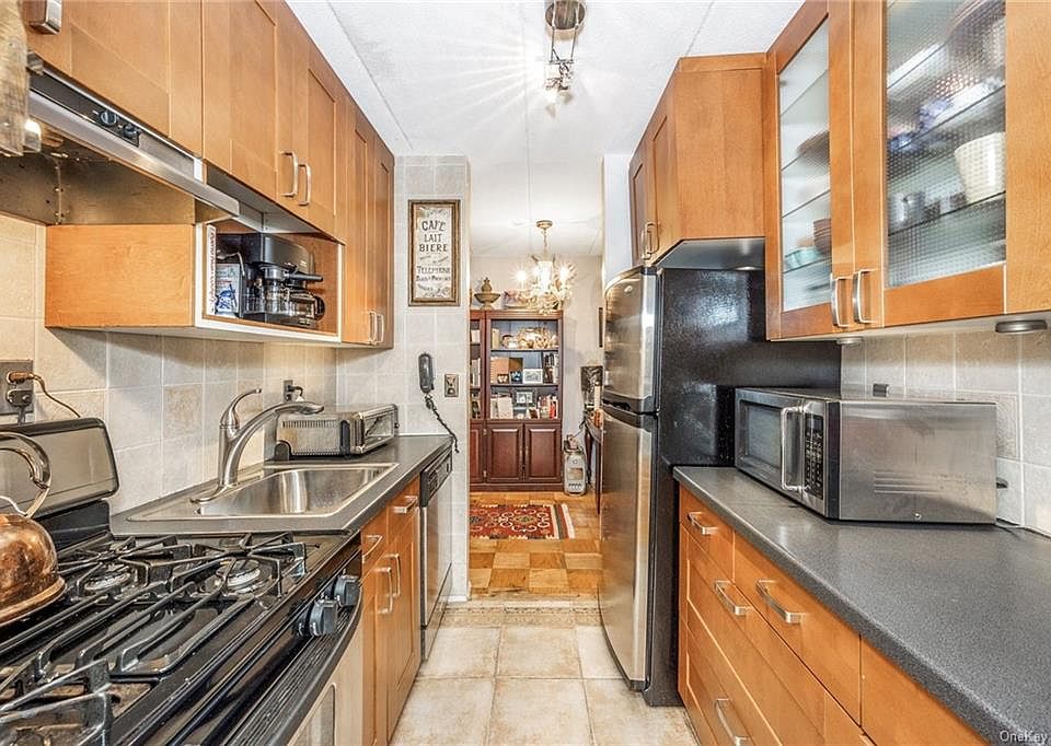 The Greystone 1085 Warburton Ave Yonkers NY Zillow