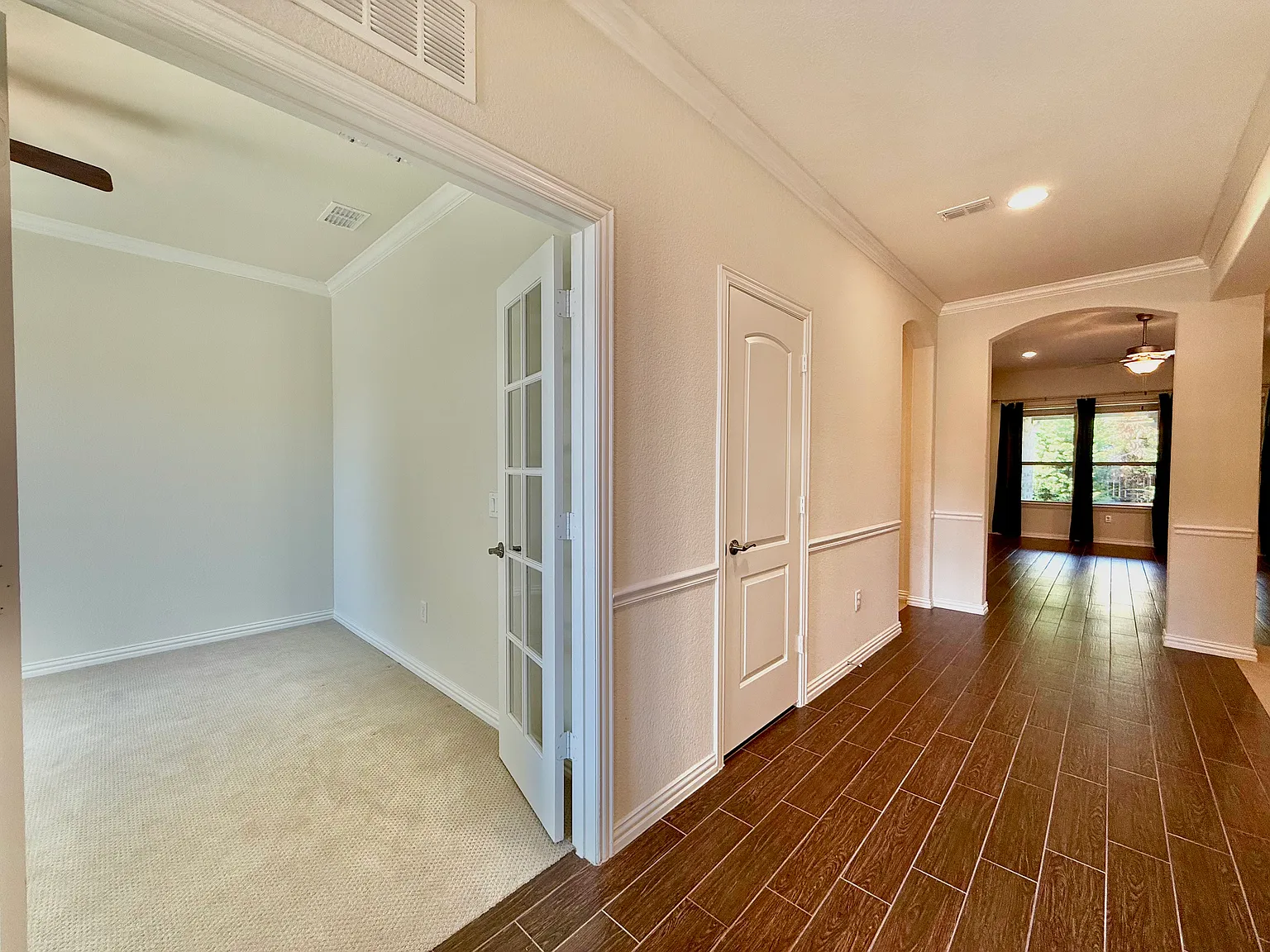 4 bed, 3.5 bath, 3283 sqft, $3,995 — Photo 3