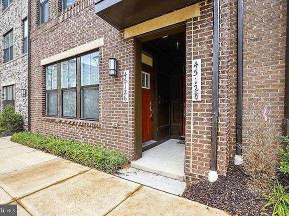 5th image of 45126 Kincora Dr
