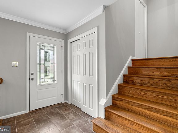 4th image of 14309 Parkmanor Ter