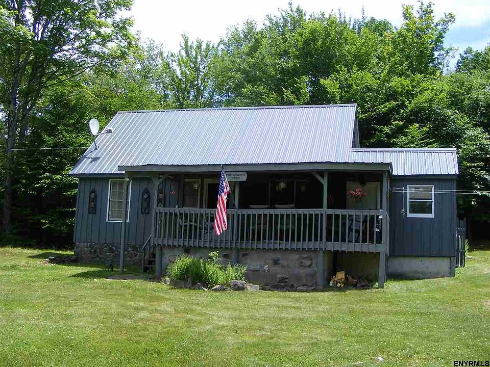 1st image of 76 Sacandaga Ave