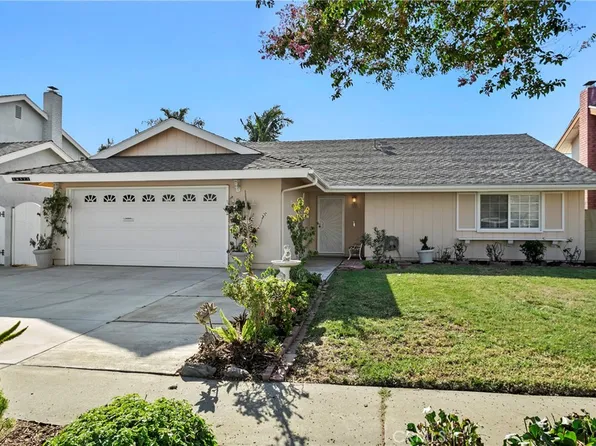 16311 Serenade Ln, Huntington Beach, CA 92647
