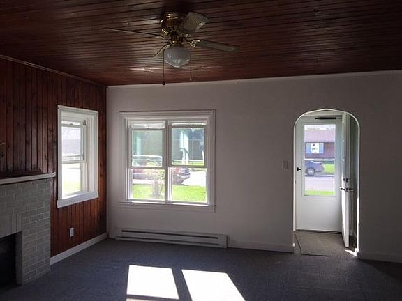 4th image of 1303 S 13th St