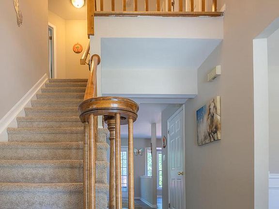 2nd image of 73 Kensington Dr
