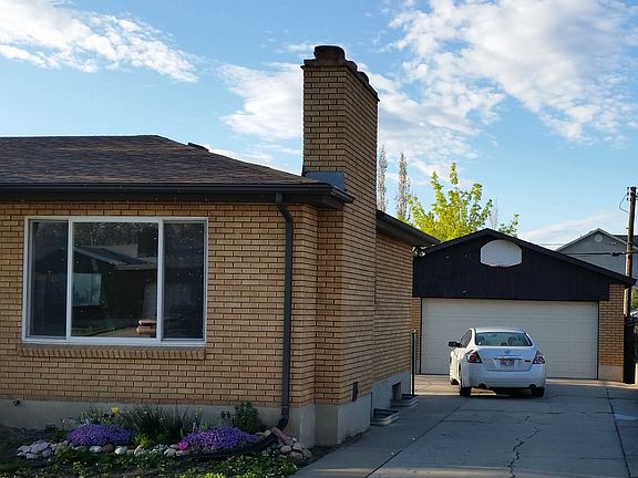 LARGE 2-Car Garage