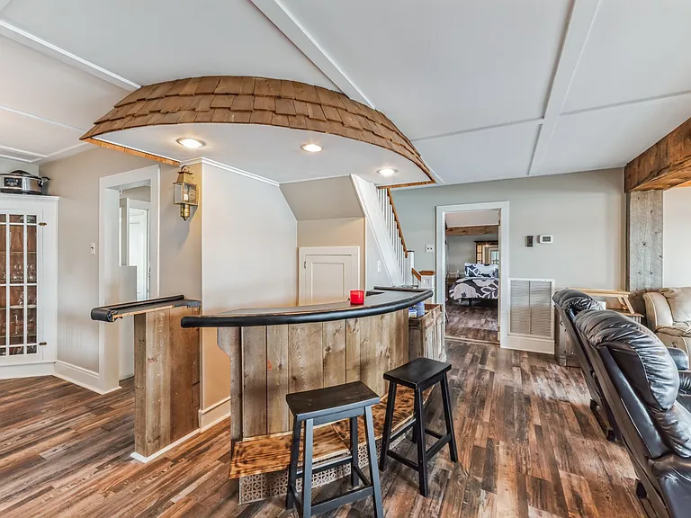 154 Sunset Ave — Photo 11