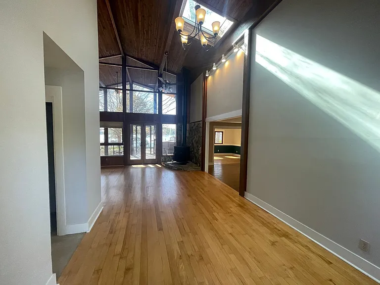 8788 Graham Rd — Photo 3