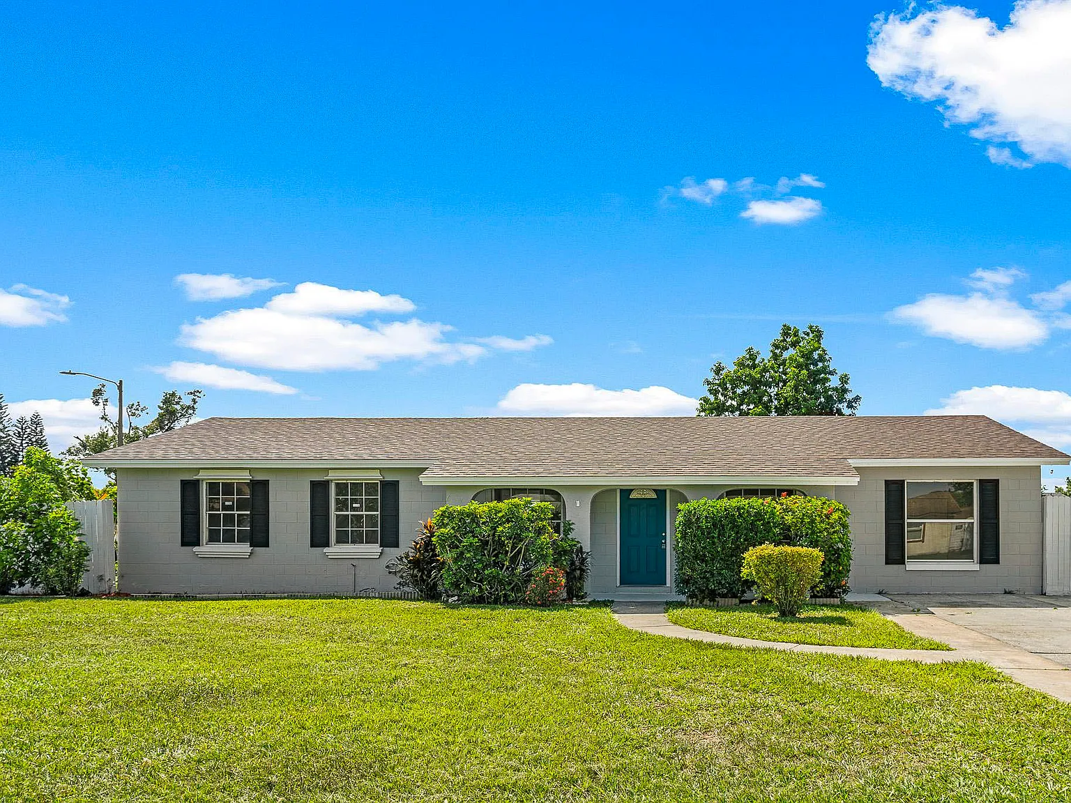 4 bed, 2.0 bath, $953 — Photo 4
