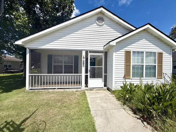 659 Johnson St, Ray City, GA 31645