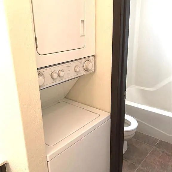 120 Ashley Dr — Photo 8