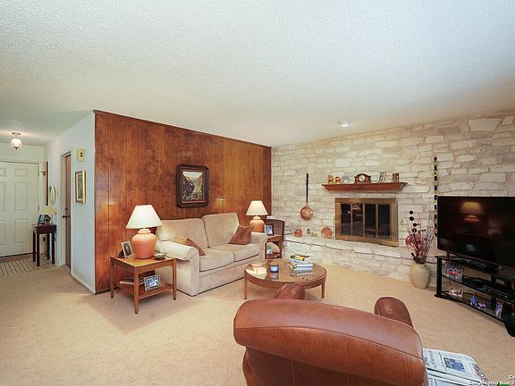 5th image of 8403 TIMBER CREST ST