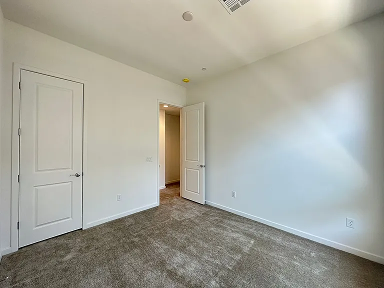 3331 Esker Ridge Ave — Photo 21