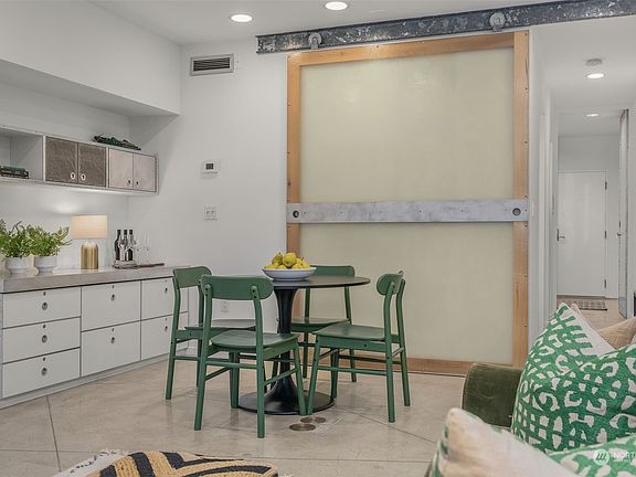 4th image of 1425 Western Avenue #S101