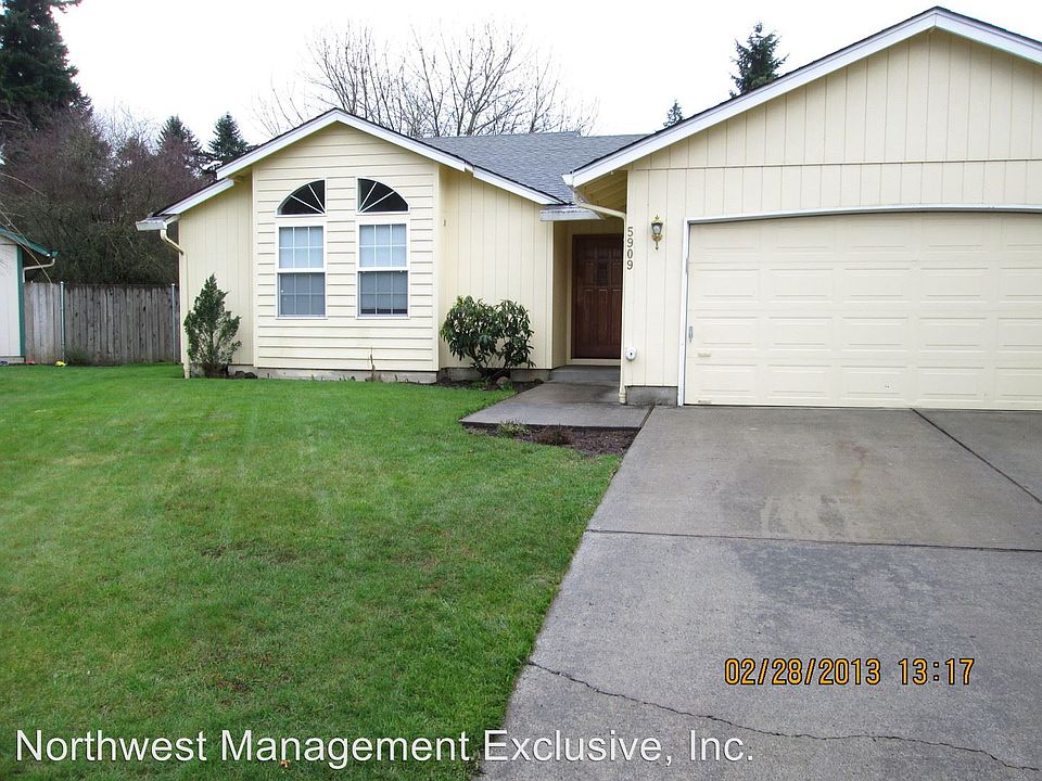 1st image of 5909 NE 74th Cir