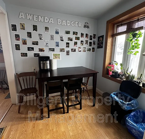 180 Dumble Ave — Photo 9