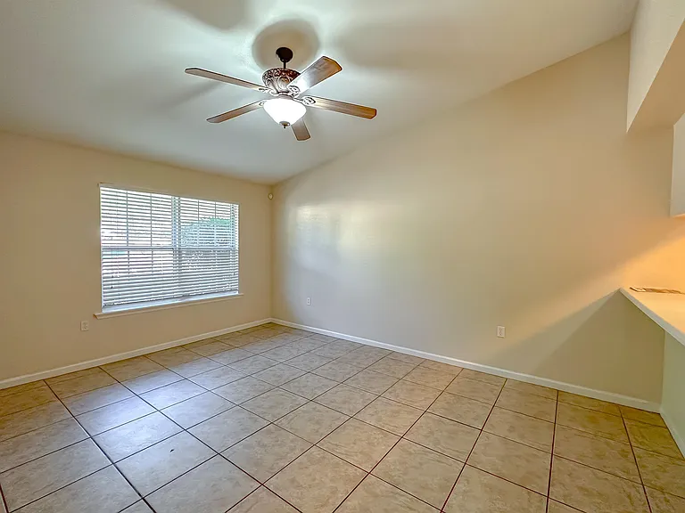 2738 W Tharpe St #1805 — Photo 7