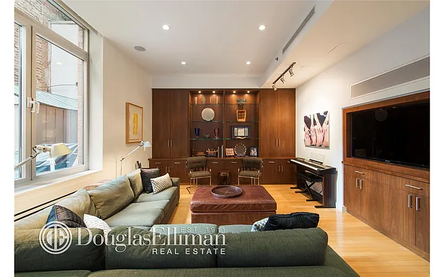 Sold by Douglas Elliman | media 31