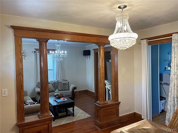 4th image of 209 Gilbert Ave