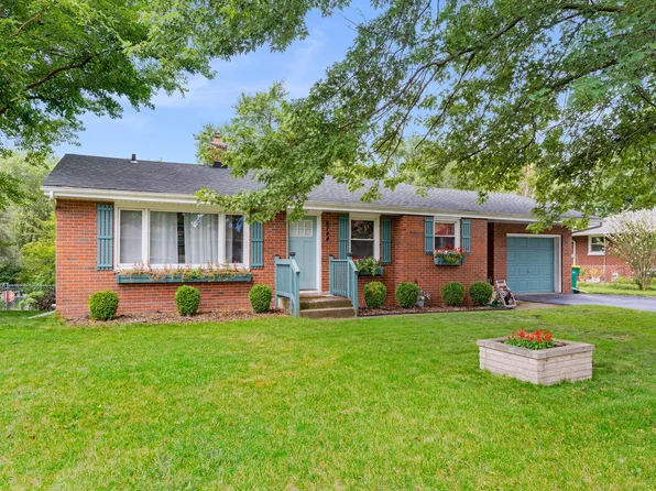 6744 Jefferson St, Merrillville, IN 46410