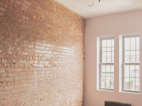 2nd image of 7305 Metropolitan Ave APT 2