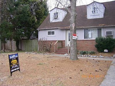 1st image of 1049 Hunting Hill Ln