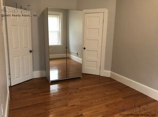 65 Charter St APT 4F, Boston, MA 02113