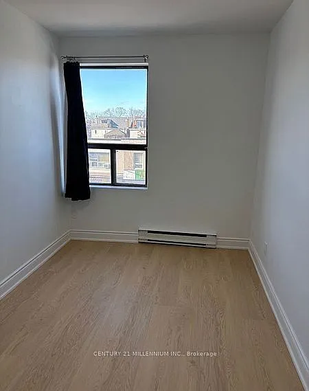 909A Danforth Ave — Photo 11
