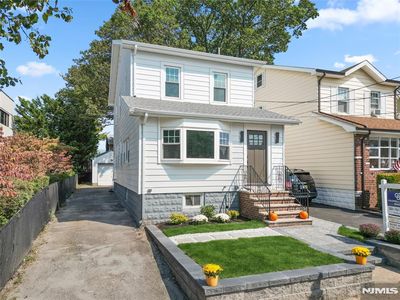 485 Columbia Ave, Ridgefield, NJ, 07657