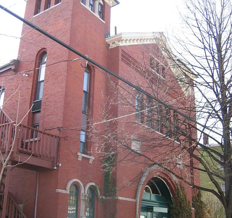 Historic former temple, street view from Columbia Street