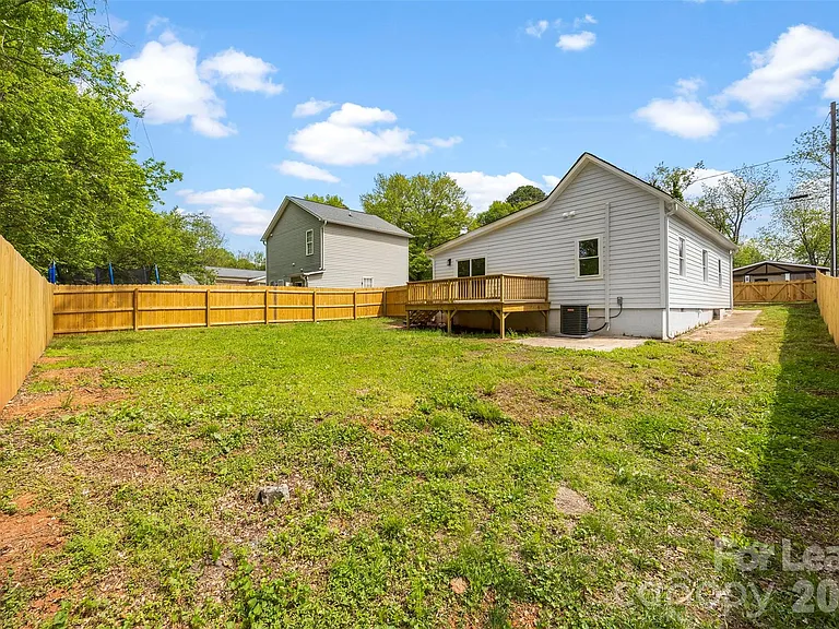 2942 Reid Ave — Photo 22