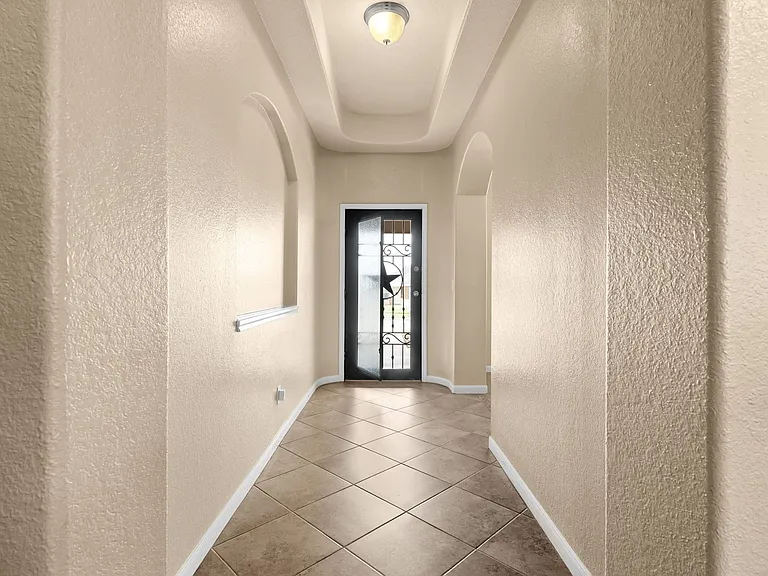 2707 Camp Cooper Dr — Photo 3