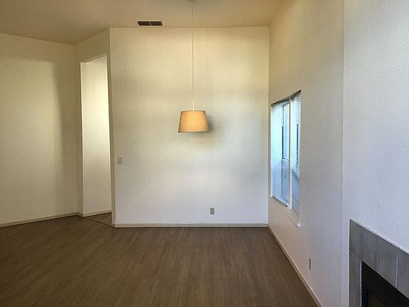 5th image of 8380 Trellium Ct