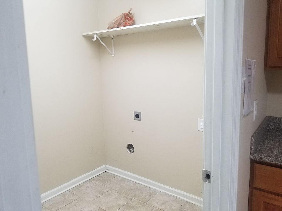 2nd image of 7432 Alabama St
