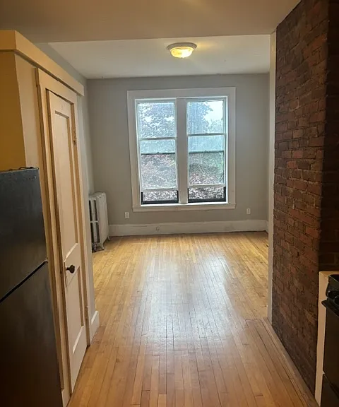 93 Maine St #111 — Photo 1