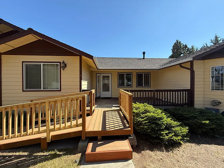 63363 Brightwater Dr — Photo 2