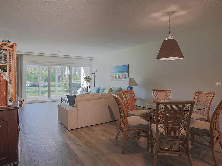 500 S Washington Dr #16A — Photo 4